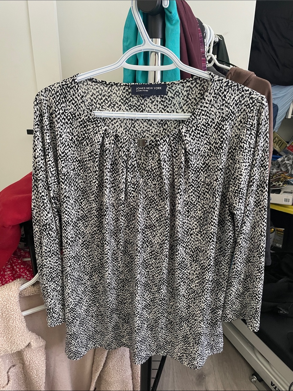 Jones New York Black and White Dotted-Print Long Sleeve Blouse